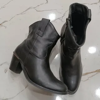 بوت زنانه اورجینال