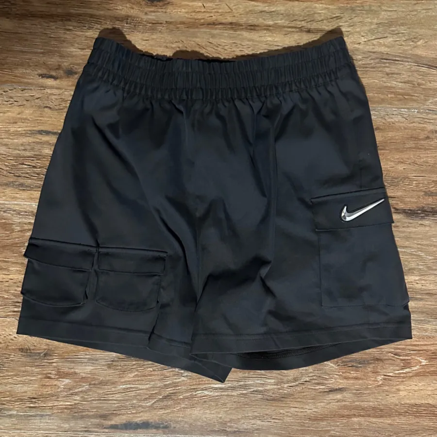 شلوارک نایکی