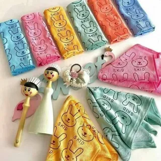 حوله دستمال