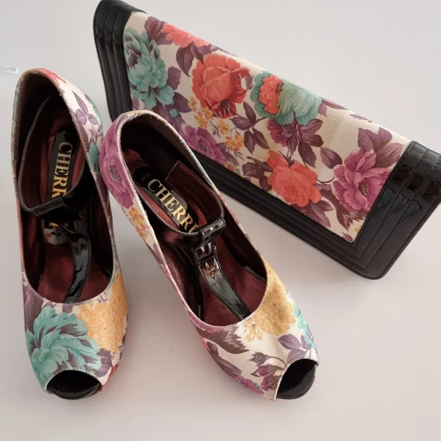 کیف کفش گل گلی