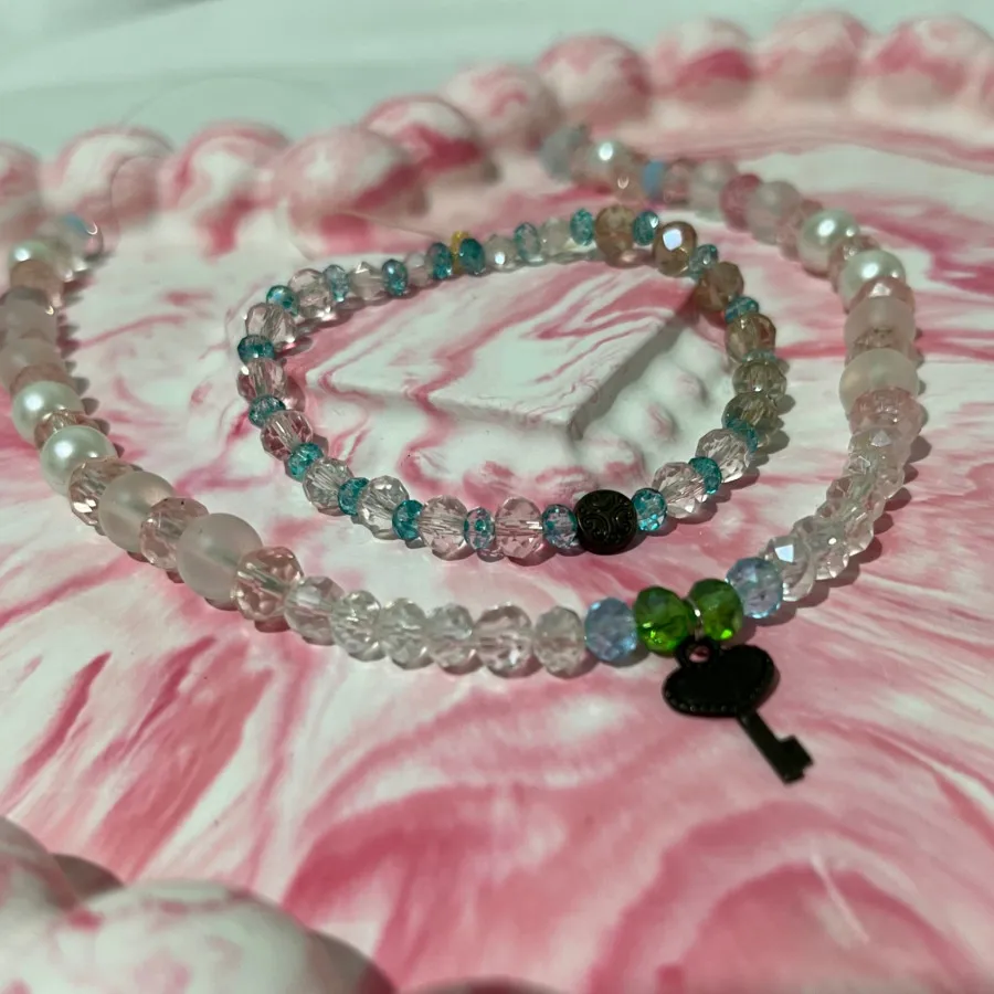 ست گردنبند و دستبند