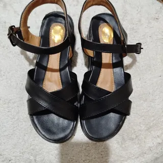 صندل مشکی زنانه سایز 37