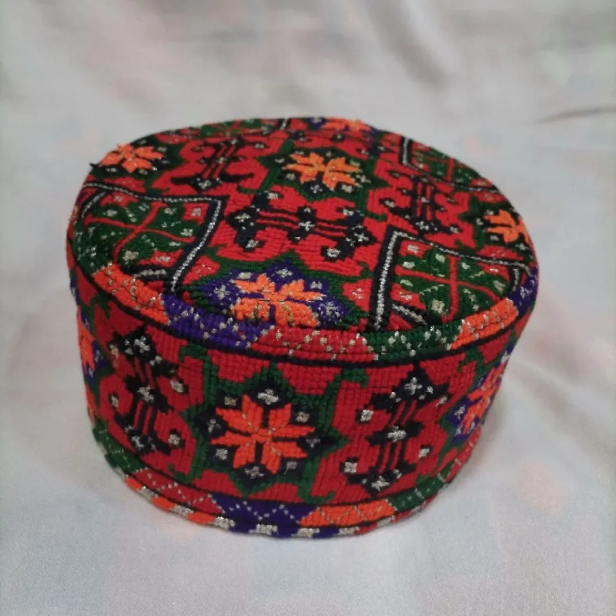 کلاه سنتی سوزن دوزی