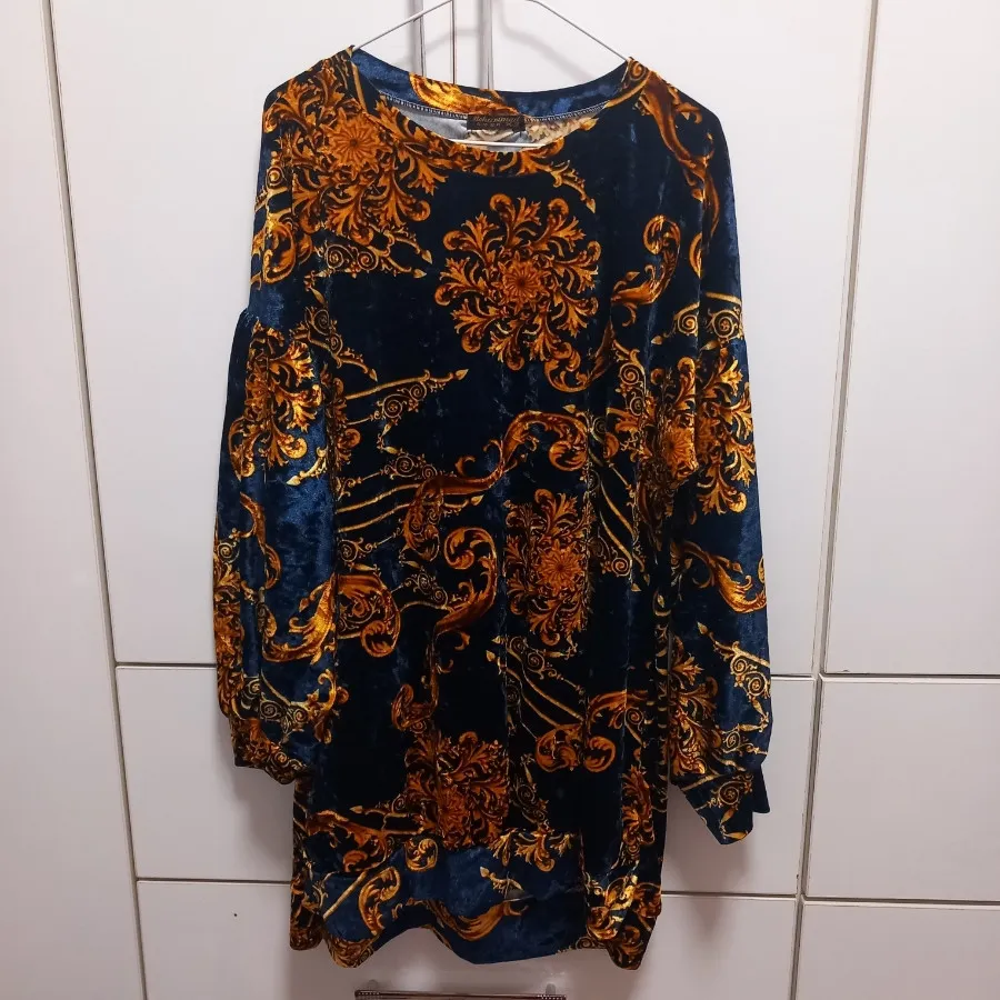 لباس مخمل زنانه