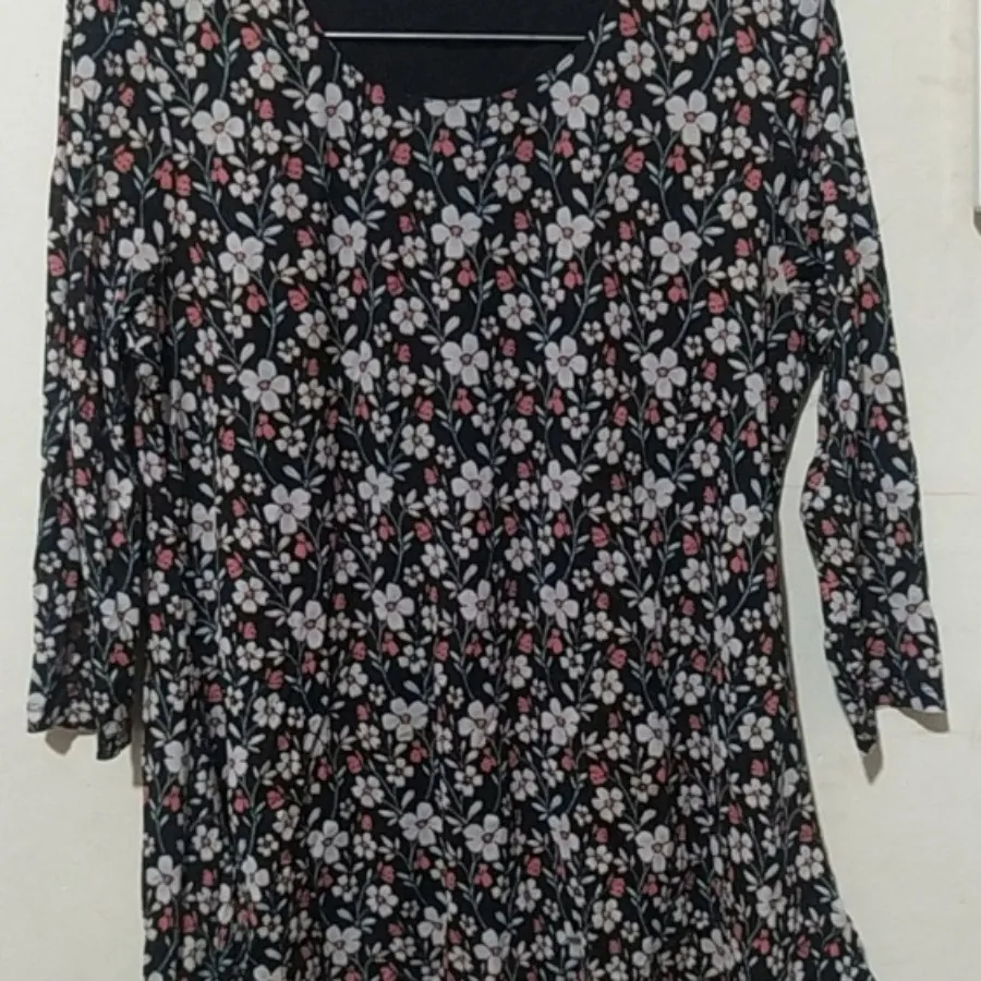 بلوز گل گلی مدلدار