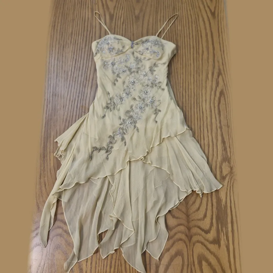 لباس مجلسی کار شده