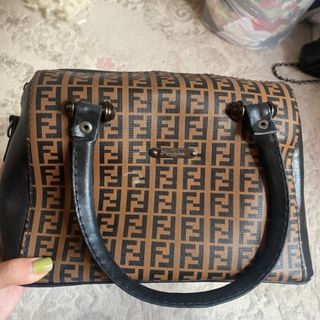 کیف فندی
