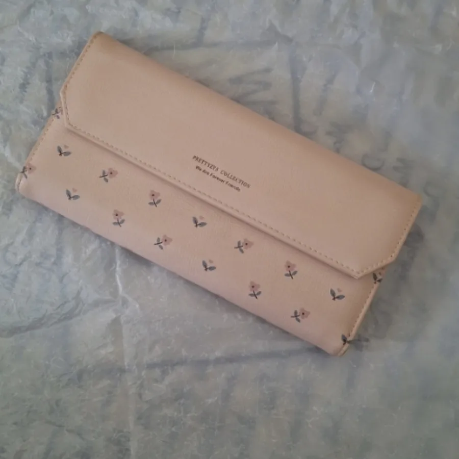 کیف پول زنانه