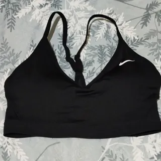 نیمتنه ورزشی نایکی اصل