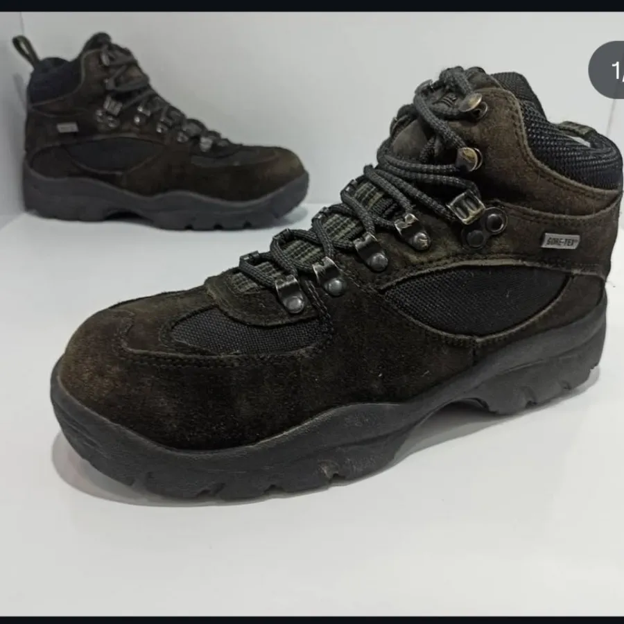 کفش کوهنوردی