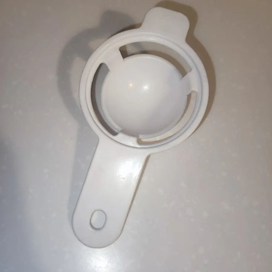 جدا کننده زرده و سفیده