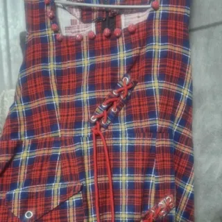 پیراهن قرمز زمستانه