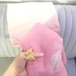 شال موهر صورتی کرم