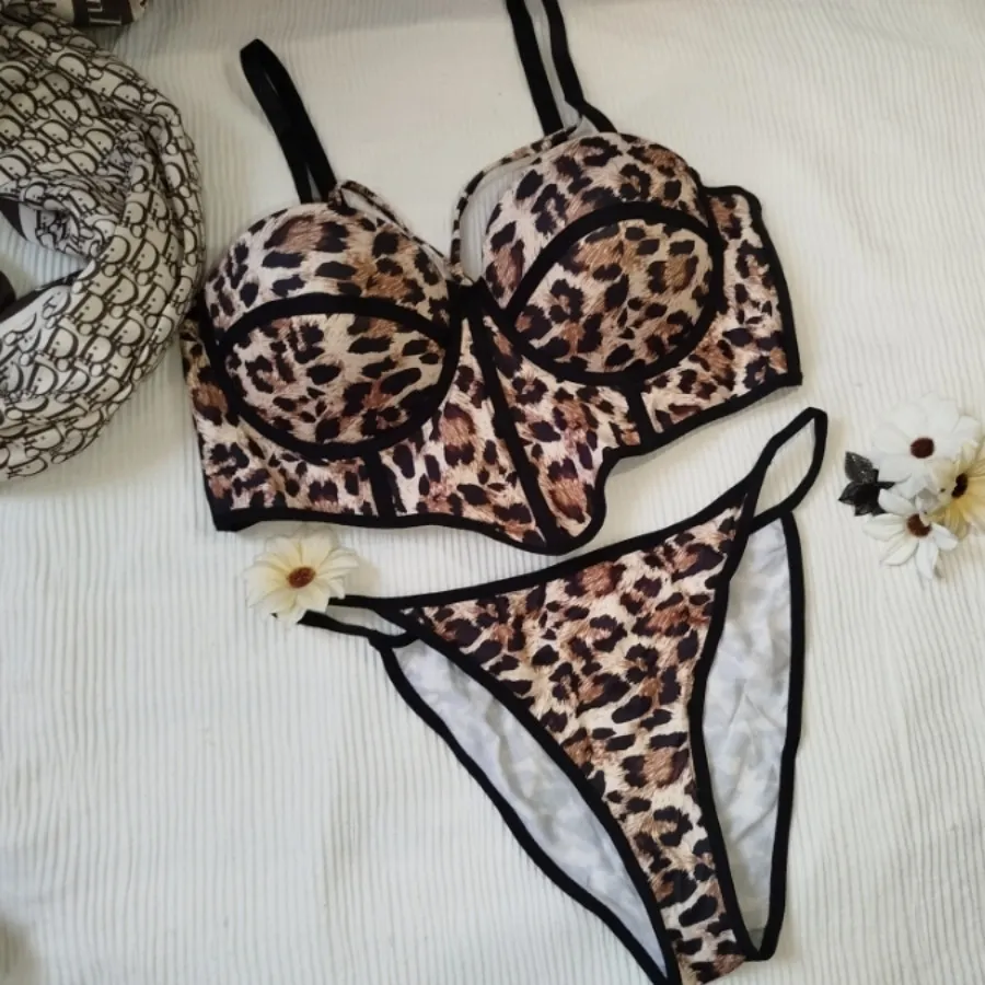 سوتین پلنگی مدل پروانه