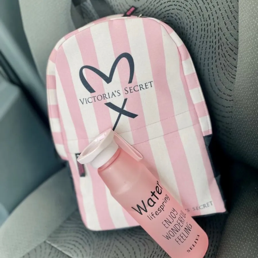 کوله پستی ویکتوریا سکرت