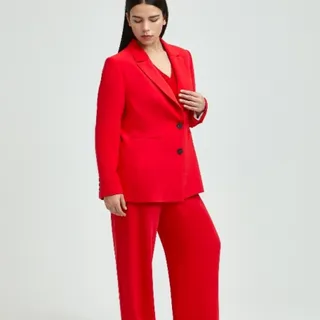 بلیزر قرمز Triangle