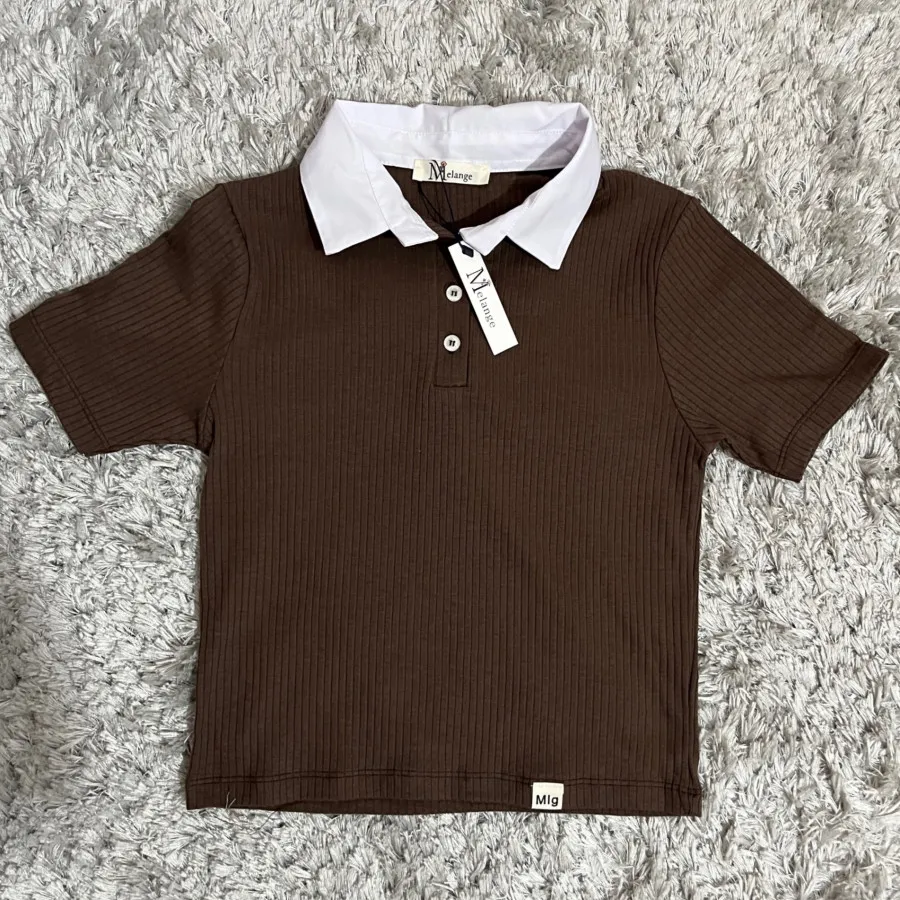 تیشرت قهوه ای یقه دار