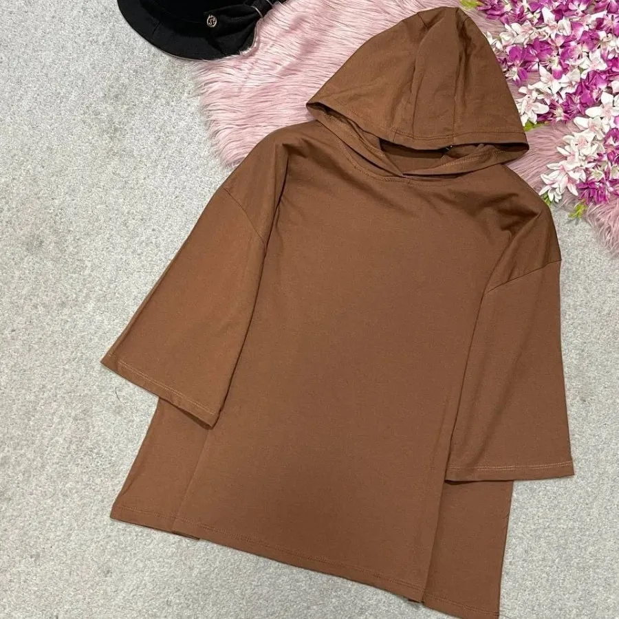 تیشرت کلاهدار