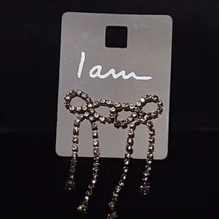 گوشواره پاپیون