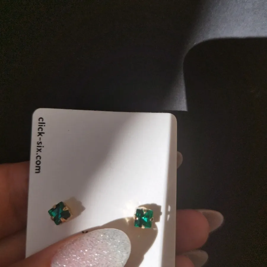 گوشواره زمرد