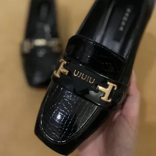 کفش پاشنه پهن