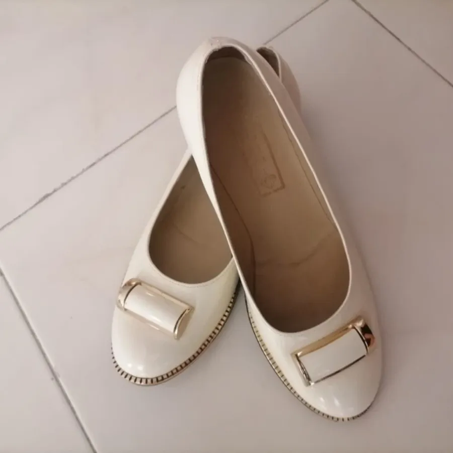 کفش کرمی روفرشی