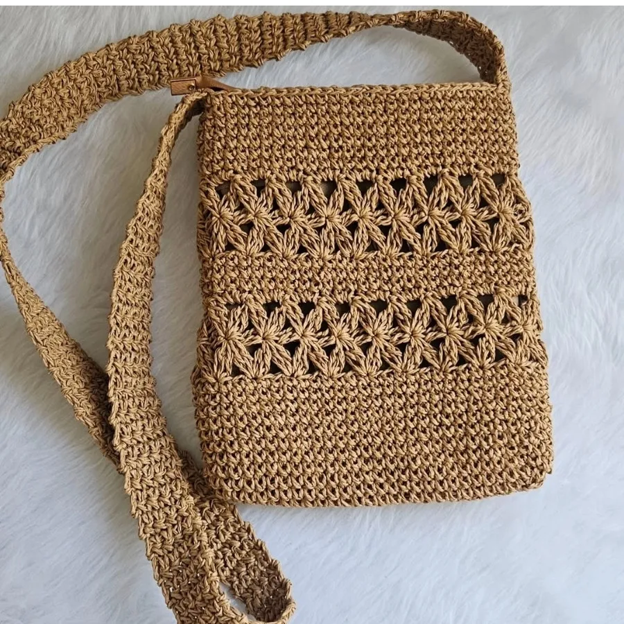 کیف کوچک رافیا