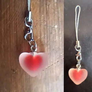 آویز گوشی قلب آبنباتی