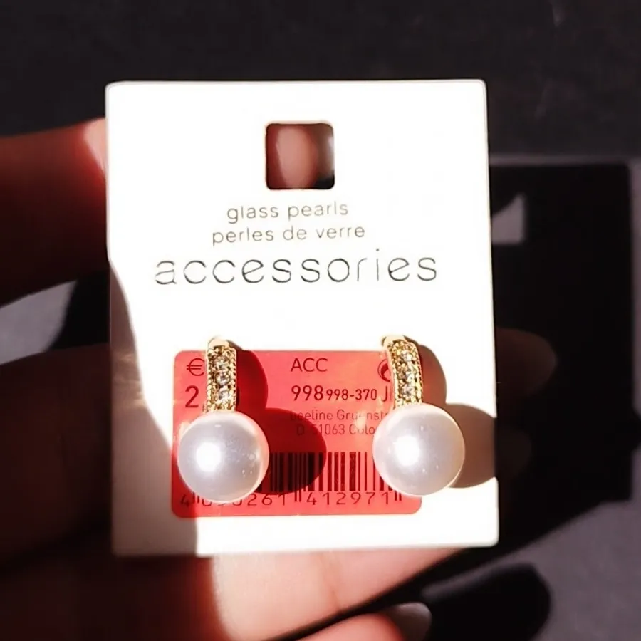 گوشواره مروارید و نگین