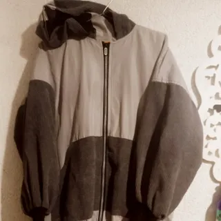 کاپشن بلند طوسی