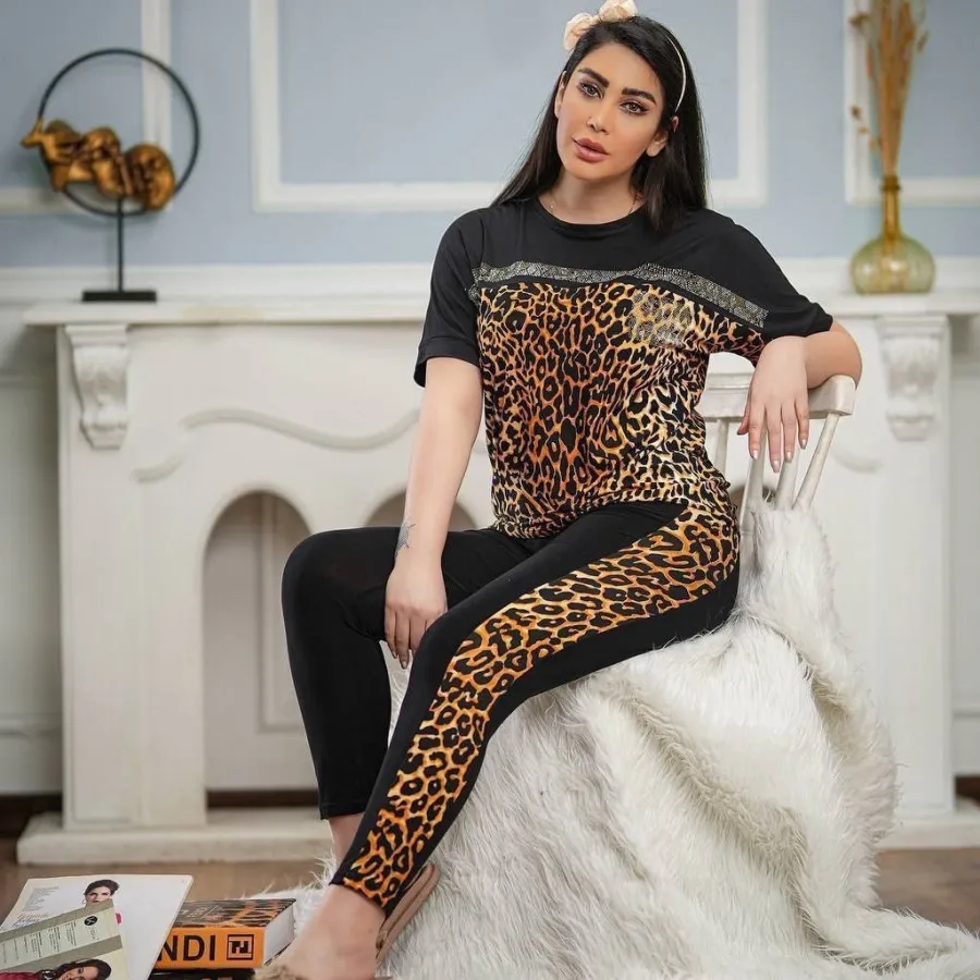 تیشرت شلوارک زنانه