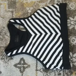 نیم تنه ورزشی