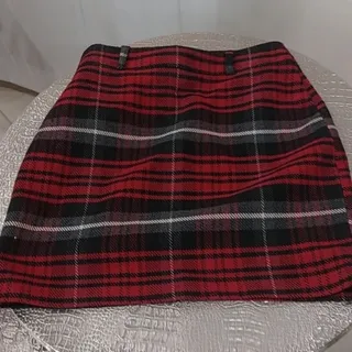 دامن کوتاه پشمی