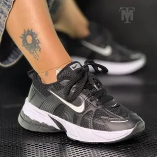 کفش کتونی نایک شیک