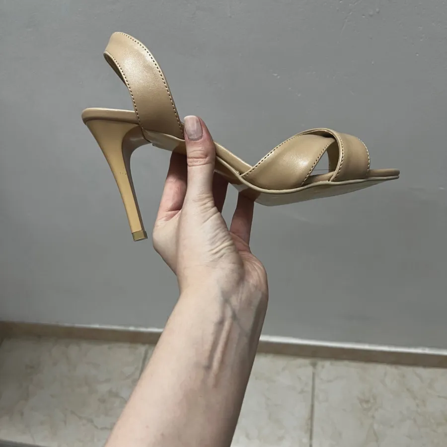 کفش کرم پاشنه 10 سانت