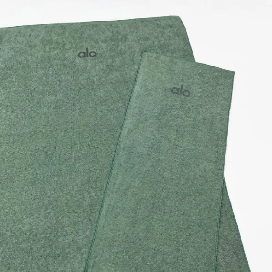 حوله و زیرانداز ورزشی الو