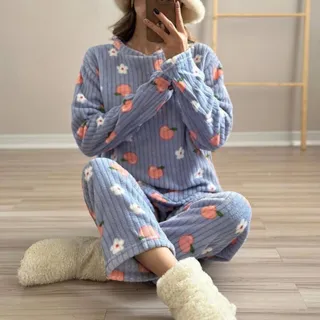 بلوزوشلوار تدی هلویی