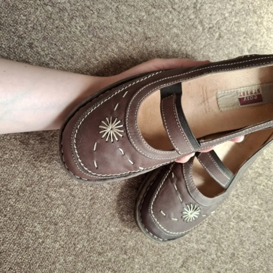 کفش چرمی با کفه طبی