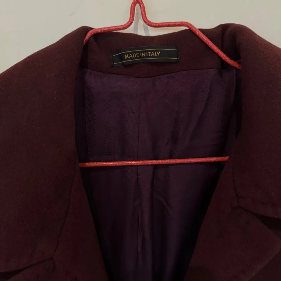 پالتو ایتالیایی آلبالویی