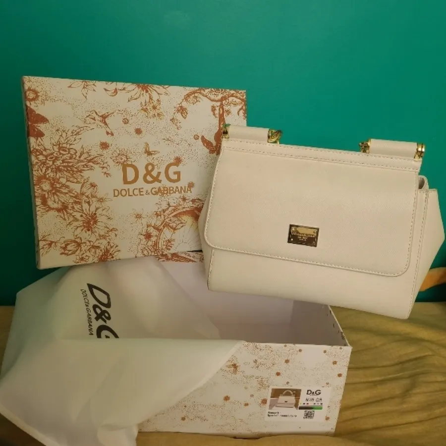 کیف سفید دولچه گابانا