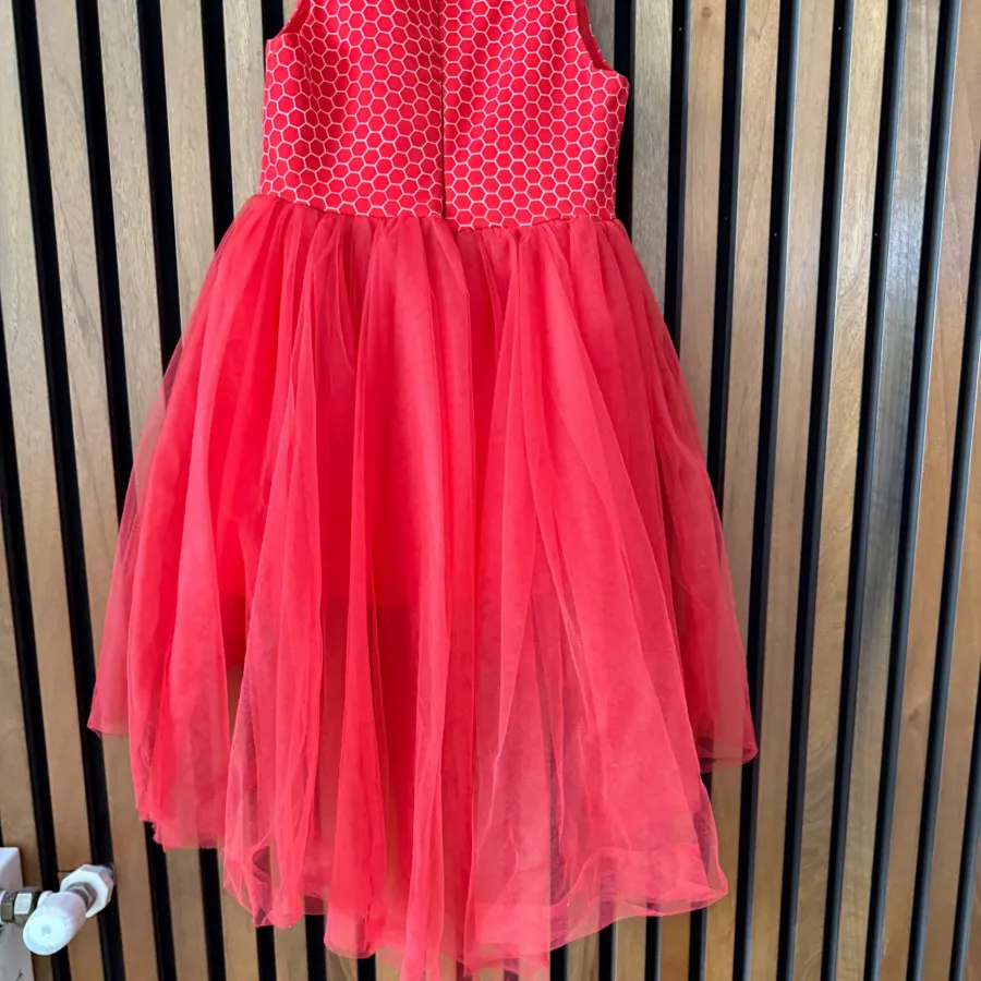 پیراهن دخترانه کفشدوزکی