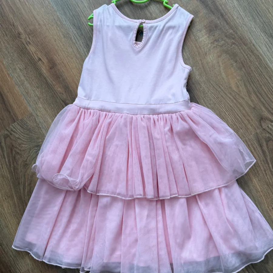 پیراهن دخترانه