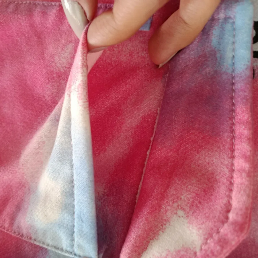 هودی آب رنگی صورتی