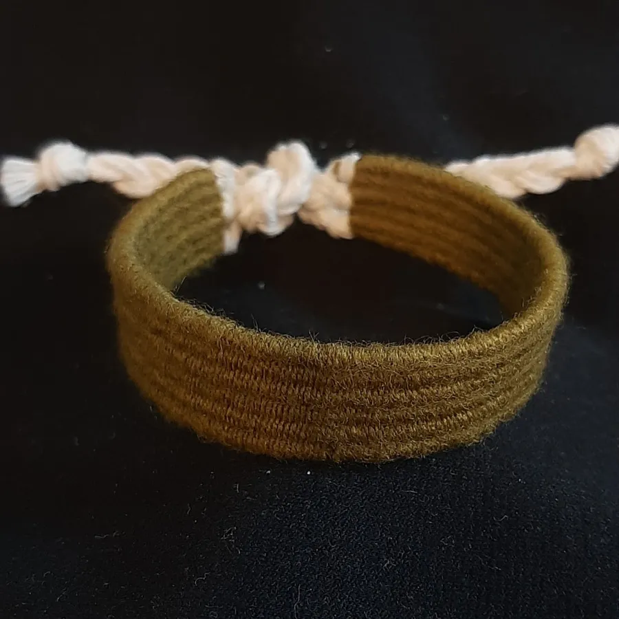 دستبند بافت ساده/مینیمال