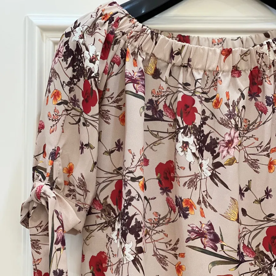 شومیز یقه قایقی