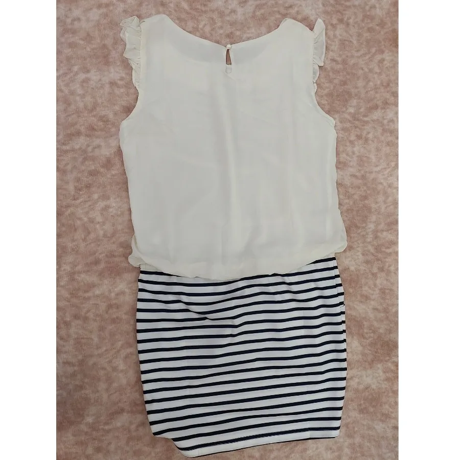 پیراهن دخترانه