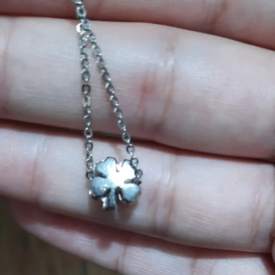 گردنبند گل ظریف