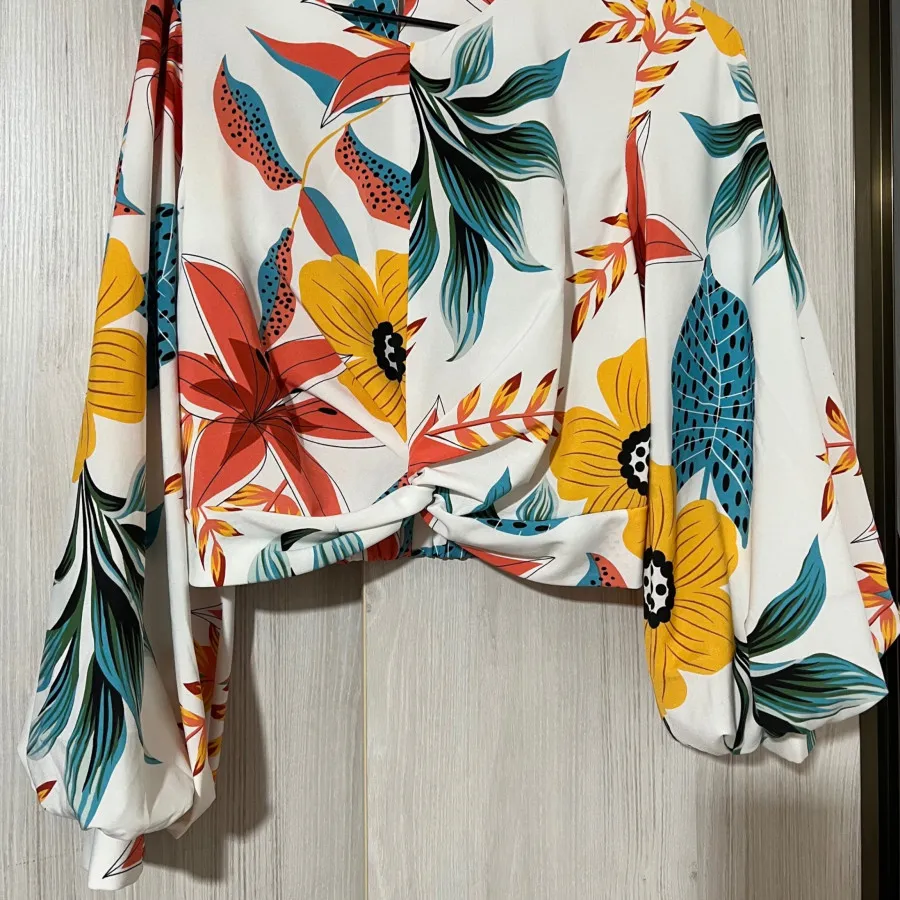 کراپ آستین بلند