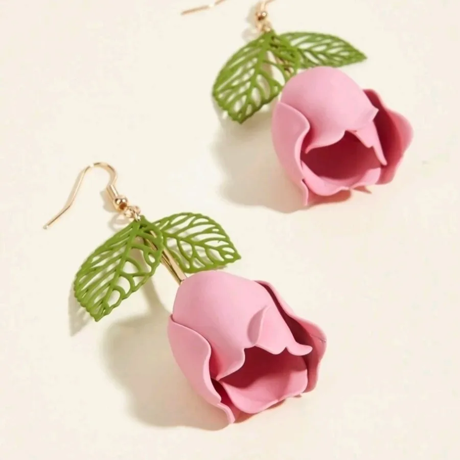 گوشواره آویز لاله