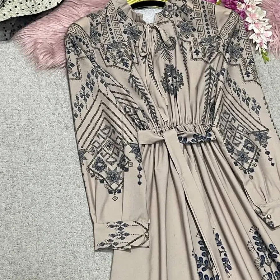 پیراهن ساحلی سنتی